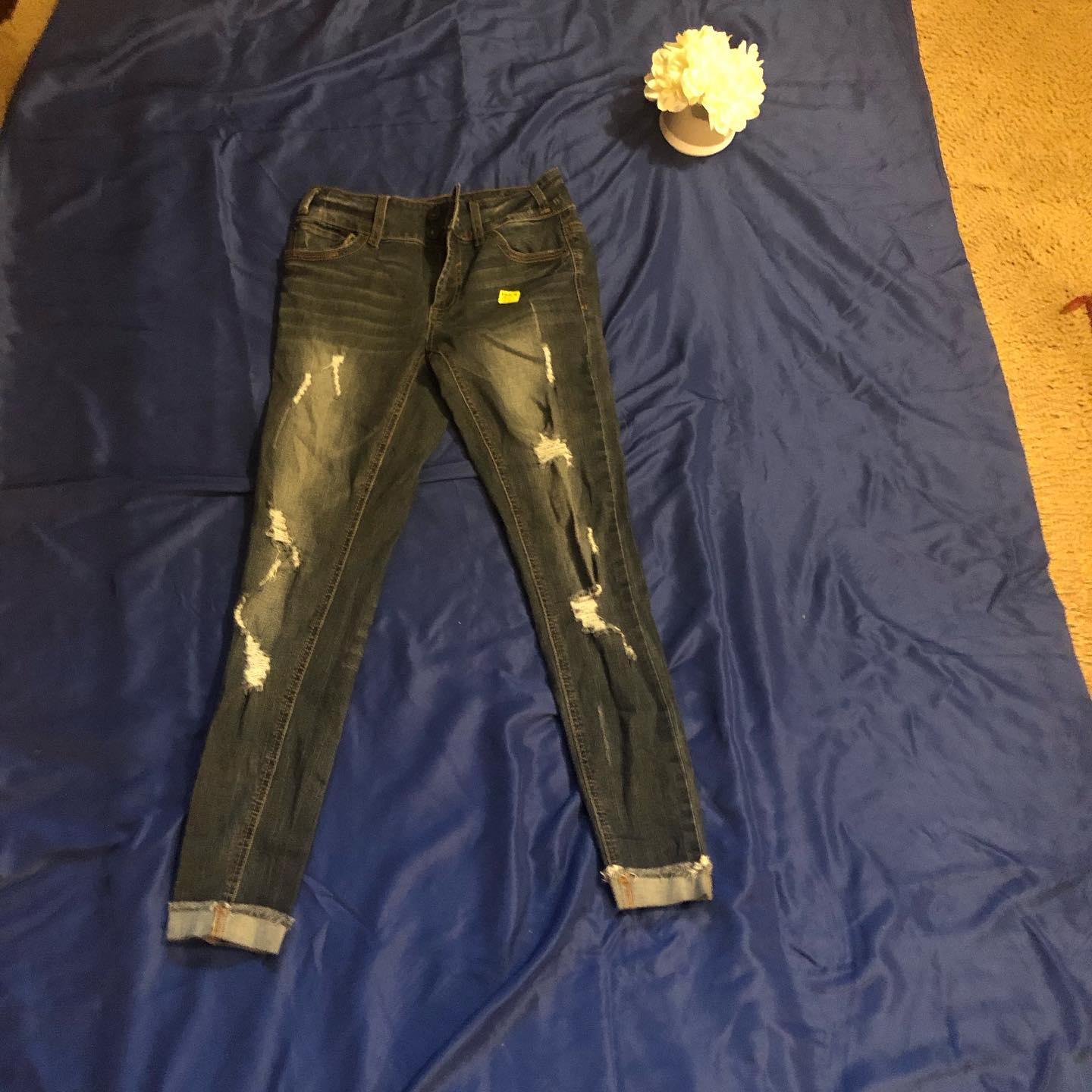 Thrift With A Purpose-Women Holy Jean Capris