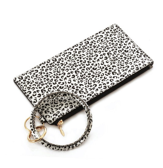 Char’s Wrist Wallets 🎉